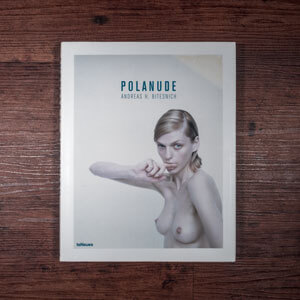 Fotobuch-Regal.de - Rezension: Andreas H. Bitesnich - PolaNude - Vorderseite