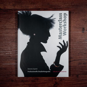 Fotobuch-Regal.de - Rezension: Dennis Savini - Professionelle Studiofotografie - Vorderseite