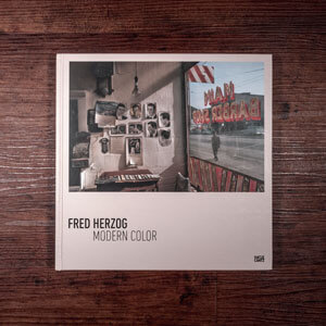 Fotobuch-Regal.de - Rezension: Fred Herzog - Modern Color - Vorderseite